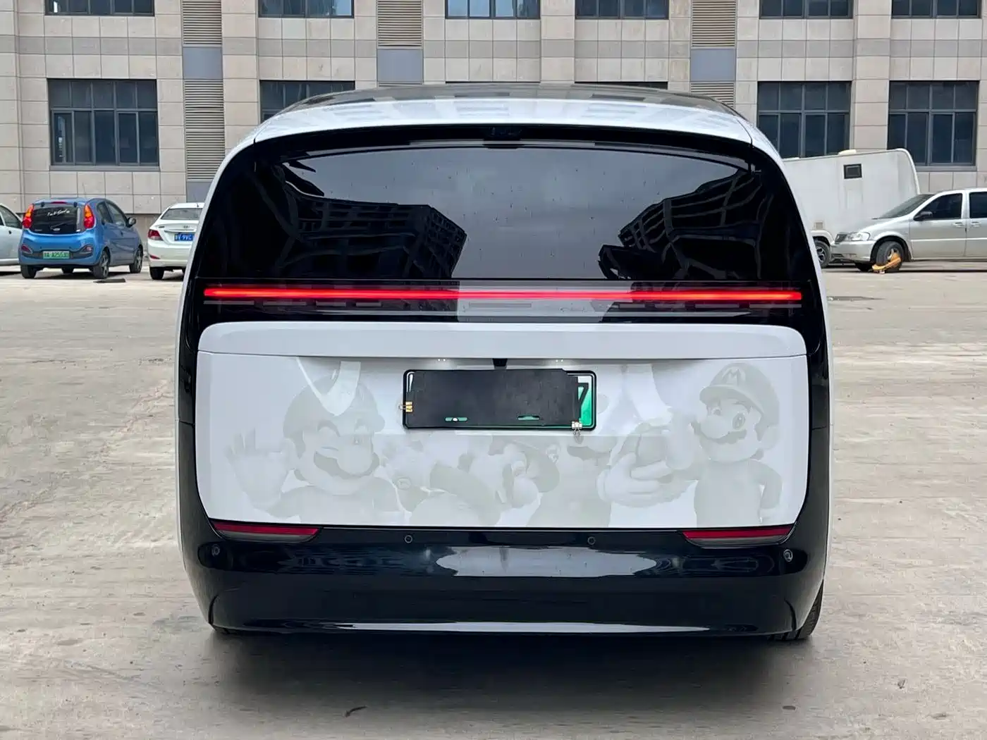 Li Auto MEGA 2025 2025 Model Home Family Special Edition