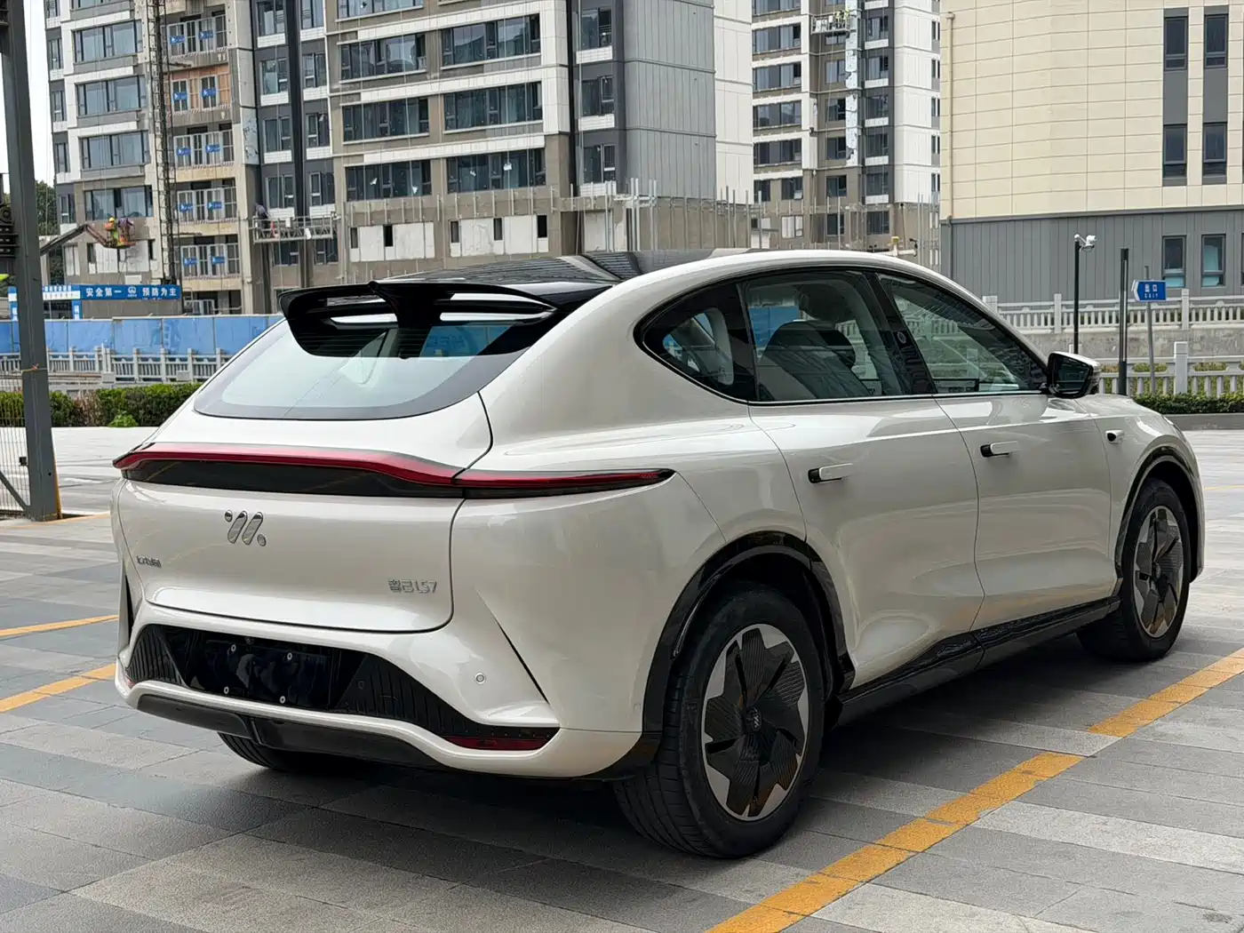 ZHIJI AUTOMOBILE ZHIJI LS7