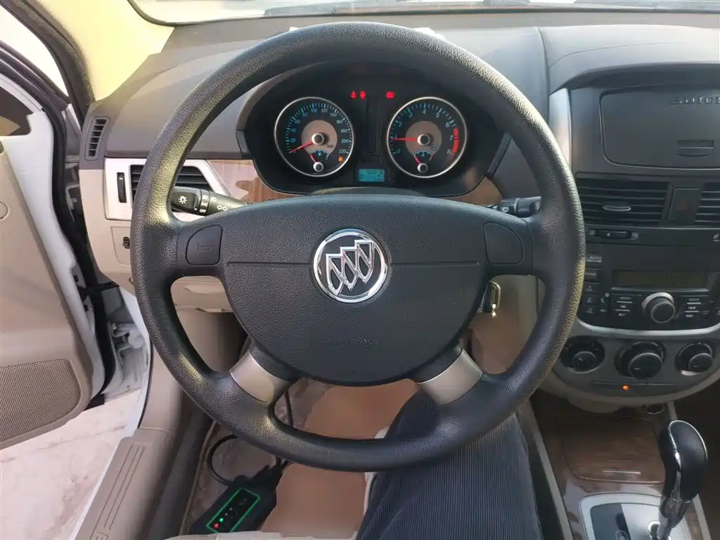 Buick Excelle 2015 1.5L Automatic Classic фото 11