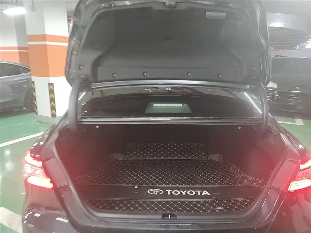 Toyota Camry 2021 2.5G Luxury Edition фото 19