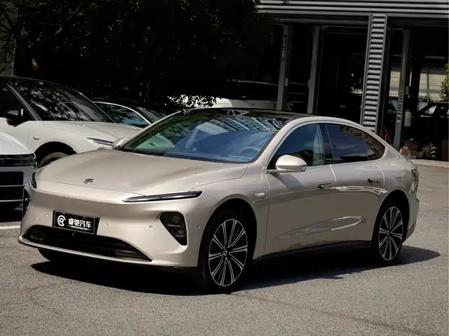 NIO ET7 2024 75kWh Executive Signature Edition
