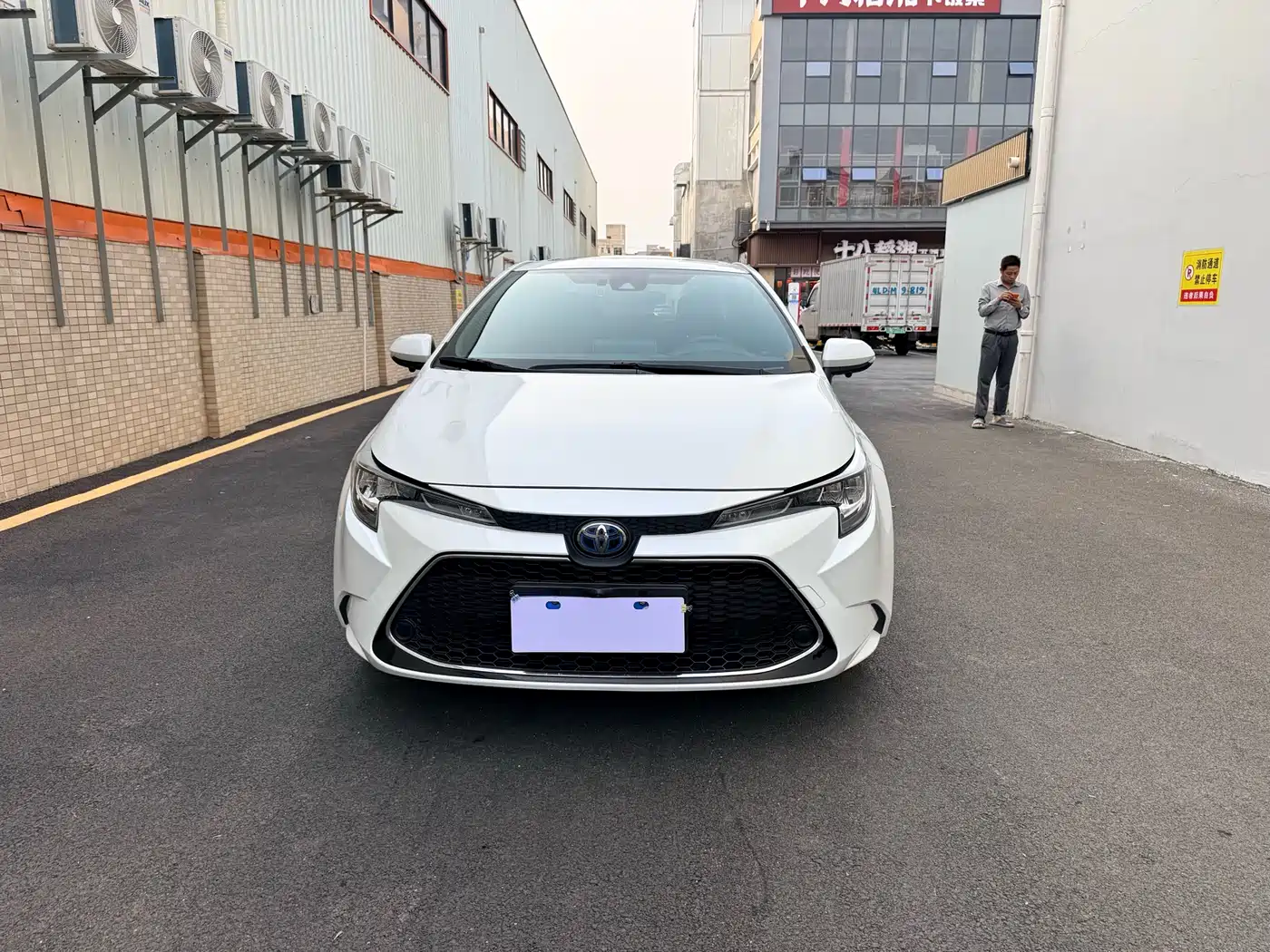 Toyota Levin 2022 Dual Engine 1.8H E-CVT Progressive Edition фото 2