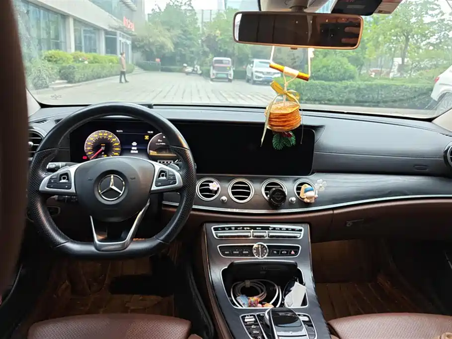 Mercedes-Benz E-Class 2018 Facelift E 200 L Sport фото 12