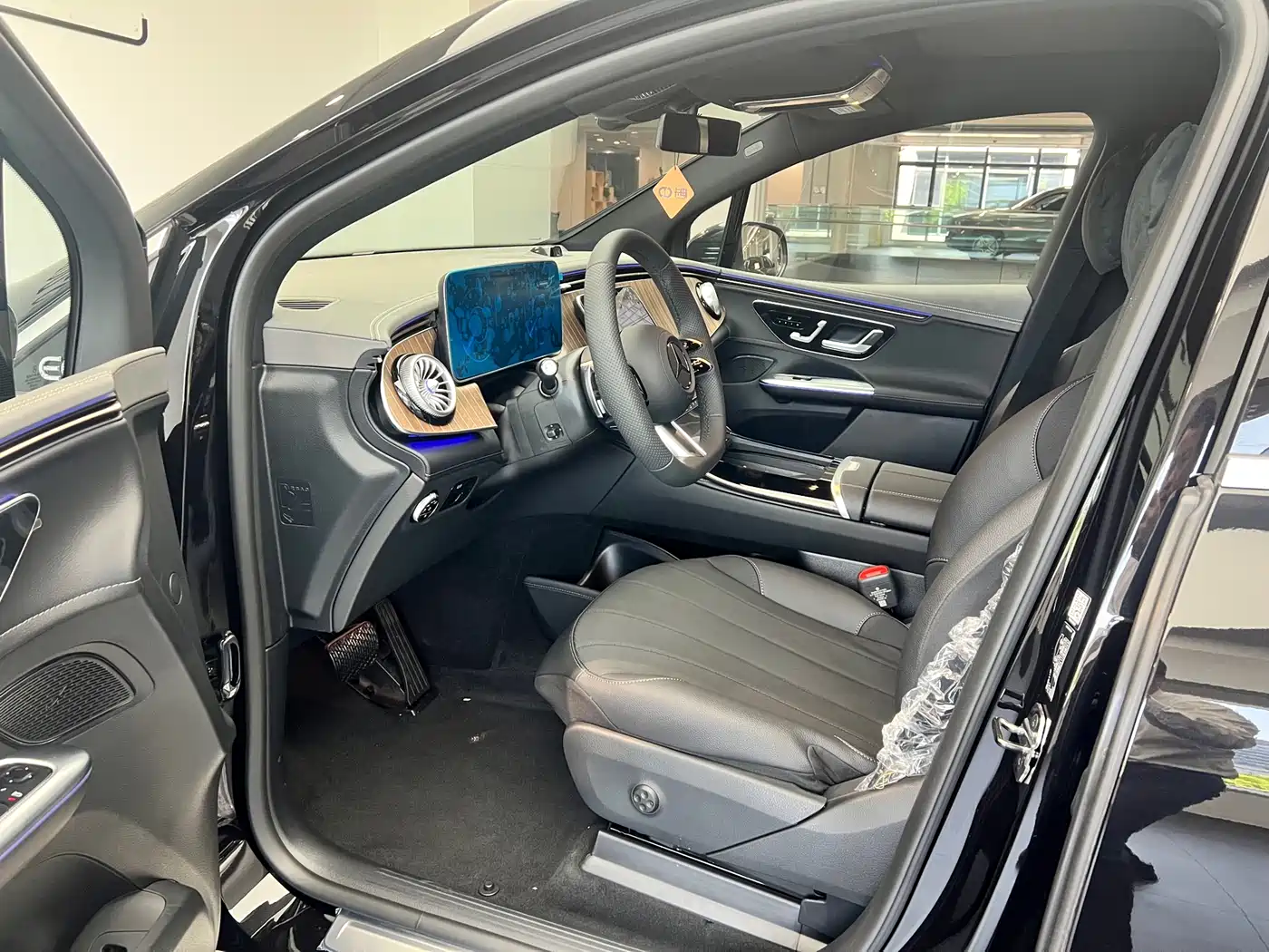Mercedes-Benz EQE SUV 2024 500 4MATIC Pioneer Edition фото 7