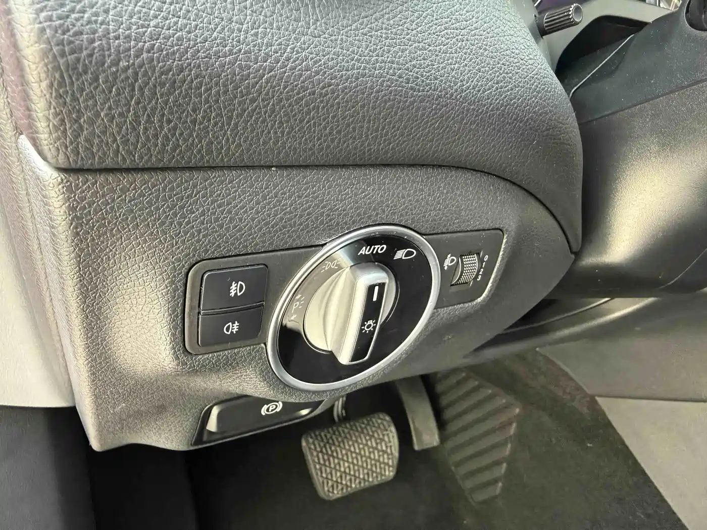 Mercedes-Benz GLA 2015 GLA 200 Dynamic фото 6