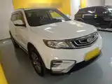 Фото 23 - Geely Atlas