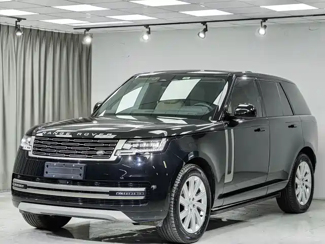 Land Rover Range Rover 2023 3.0 L6 360PS Golden Age Edition