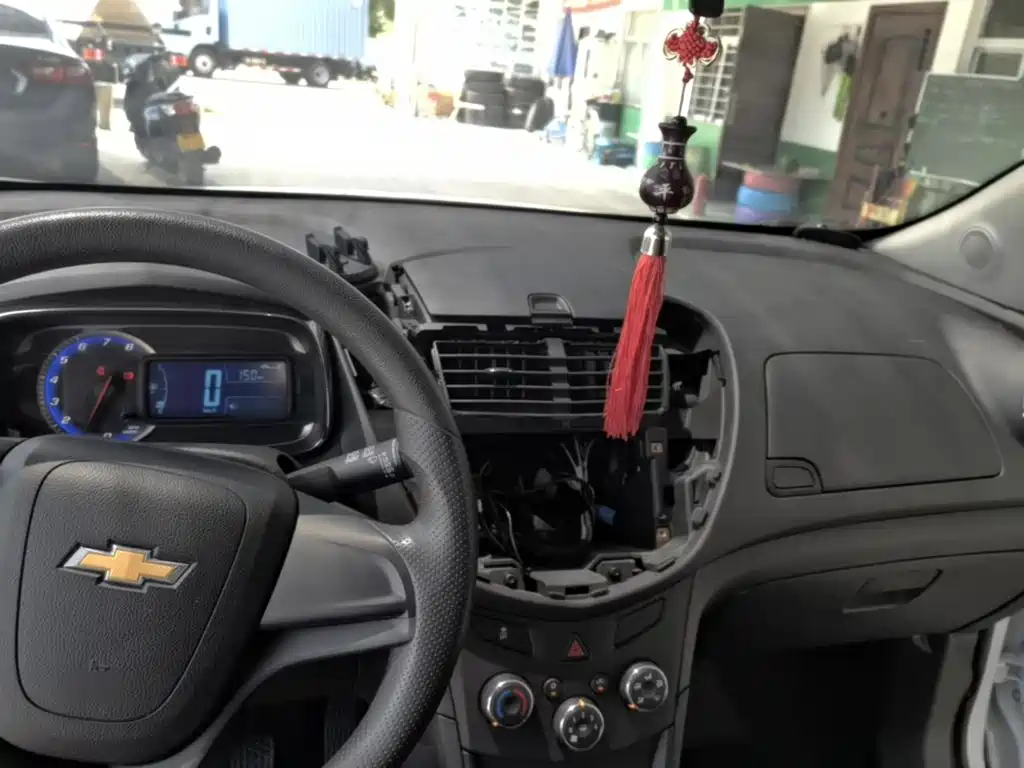 Фото 10 - Chevrolet Trax