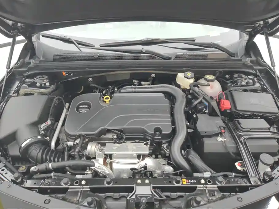 Chevrolet Malibu XL 2023 1.5T RS Edition фото 10