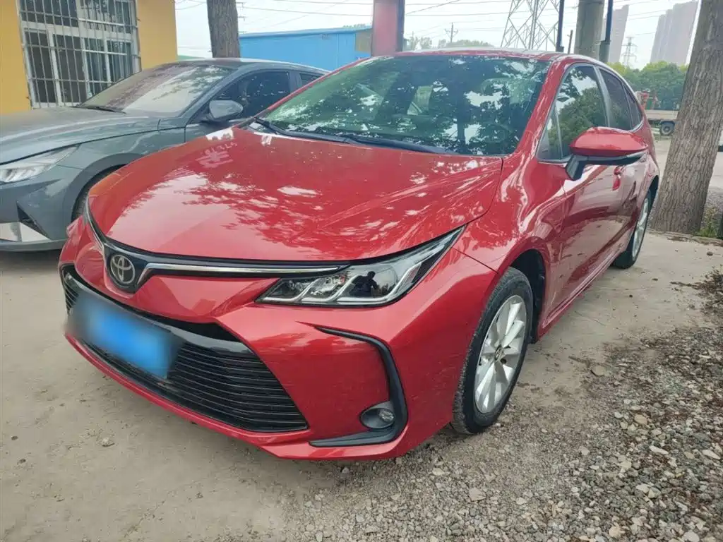 Toyota Corolla 2021 1.2T S-CVT Luxury Edition фото 2