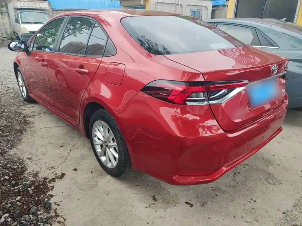 Toyota Corolla 2021 1.2T S-CVT Luxury Edition фото 5