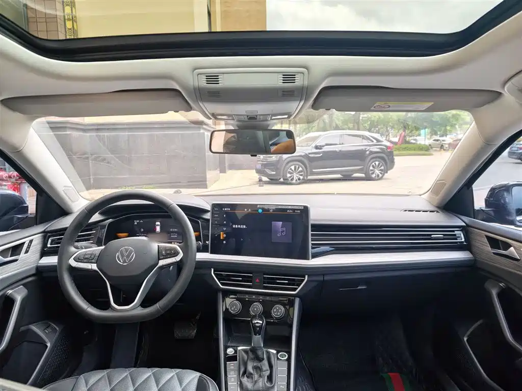 Volkswagen Sagitar 2023 300TSI DSG Surpassing Edition фото 4