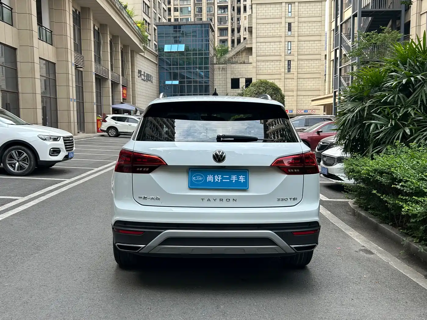 Volkswagen Tayron 2022 330TSI 2WD Luxury Smart Connect Plus фото 6