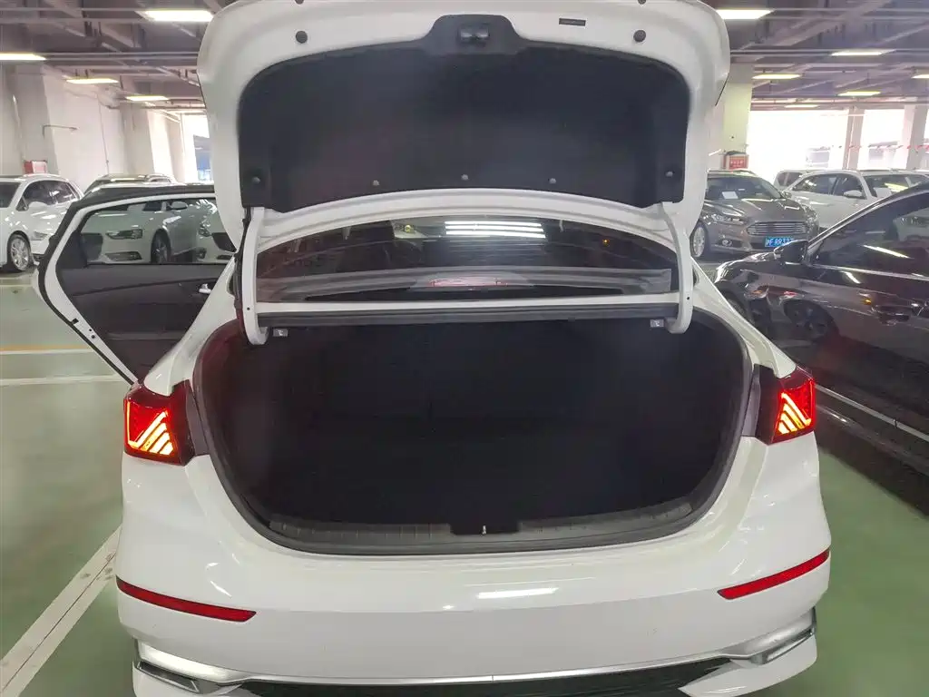 Kia K3 2019 1.5L CVT Smart Connect Edition фото 15