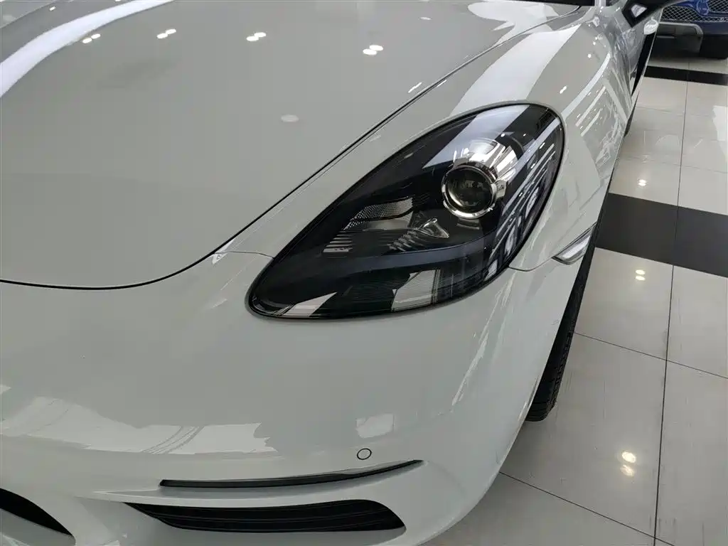 Porsche 718 2020 Boxster 2.0T фото 18