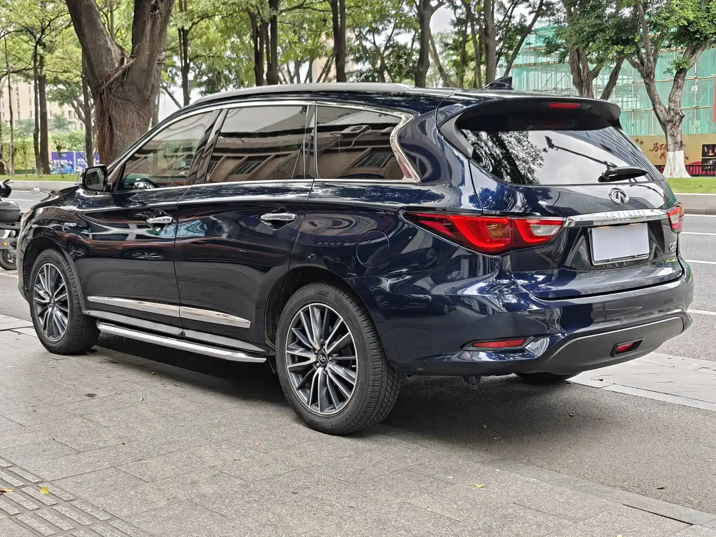 Infiniti QX60 (Import) 2018 2.5 S/C Hybrid FWD Champion Family Edition фото 18