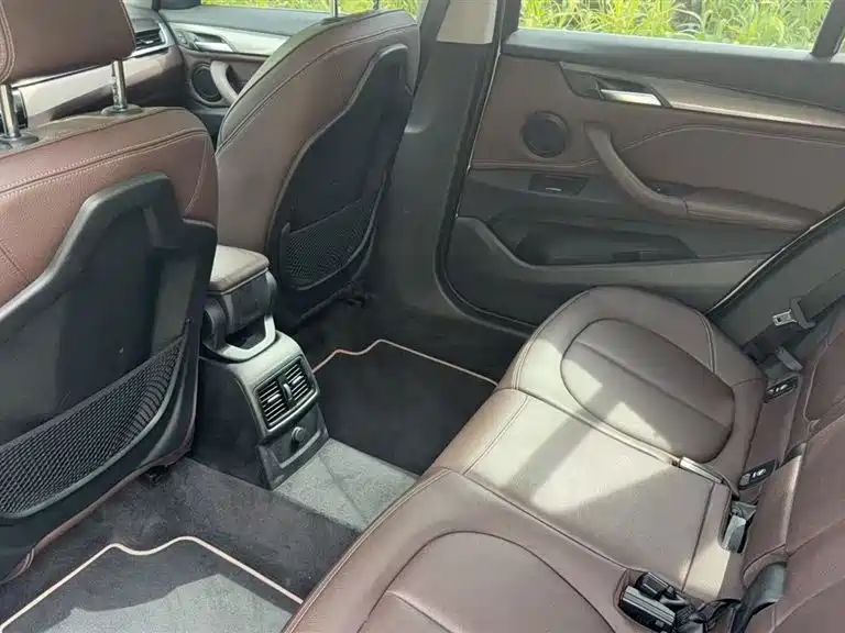 BMW X1 2016 sDrive18Li Luxury Model фото 5