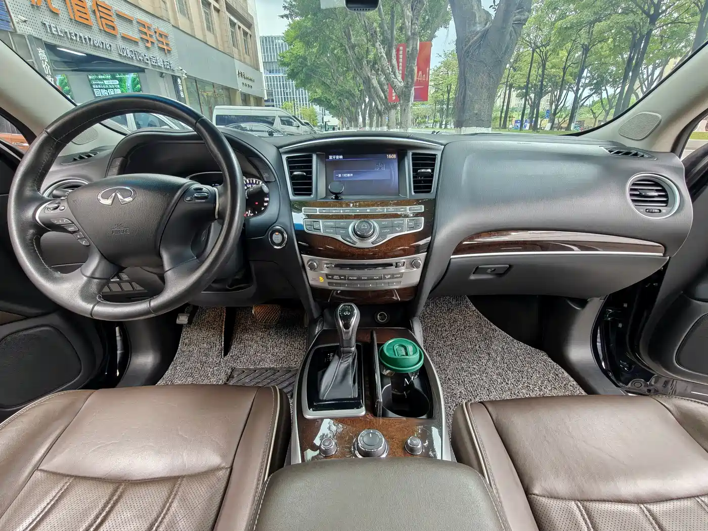 Infiniti QX60 (Import) 2018 2.5 S/C Hybrid FWD Champion Family Edition фото 10