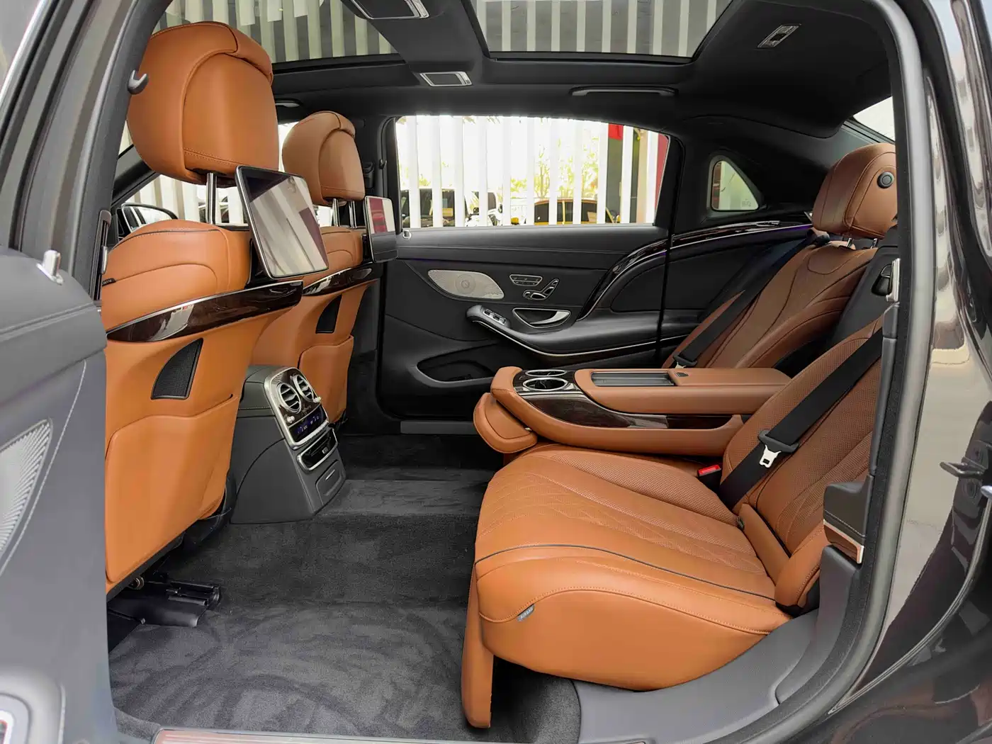 Mercedes-Benz Maybach S-Class 2020 S 450 4MATIC Collector's Edition фото 16