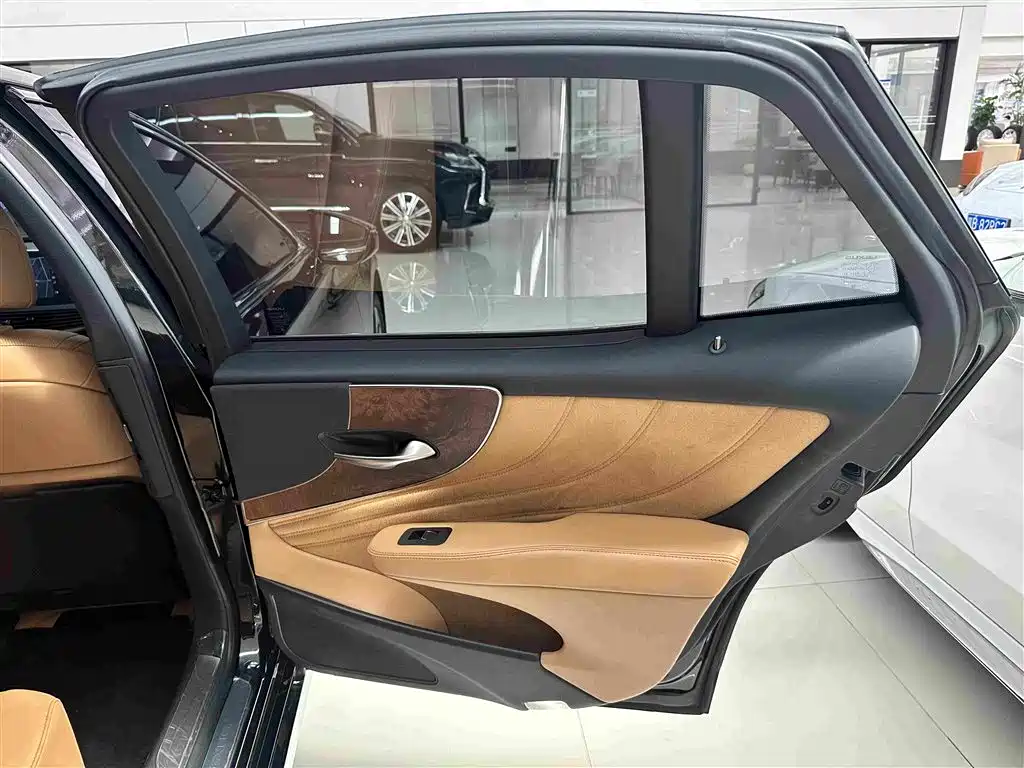 Lexus LS 2022 2021 500h Excellence Edition
