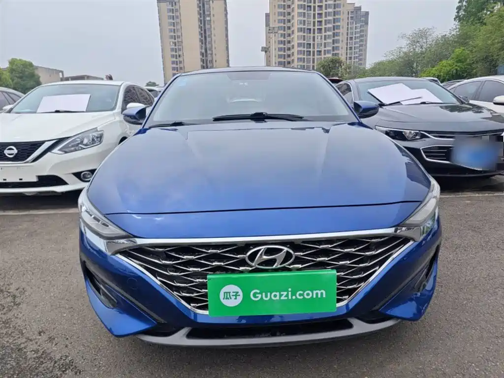 Hyundai Fista 2019 280TGDi Sport Edition China VI фото 3