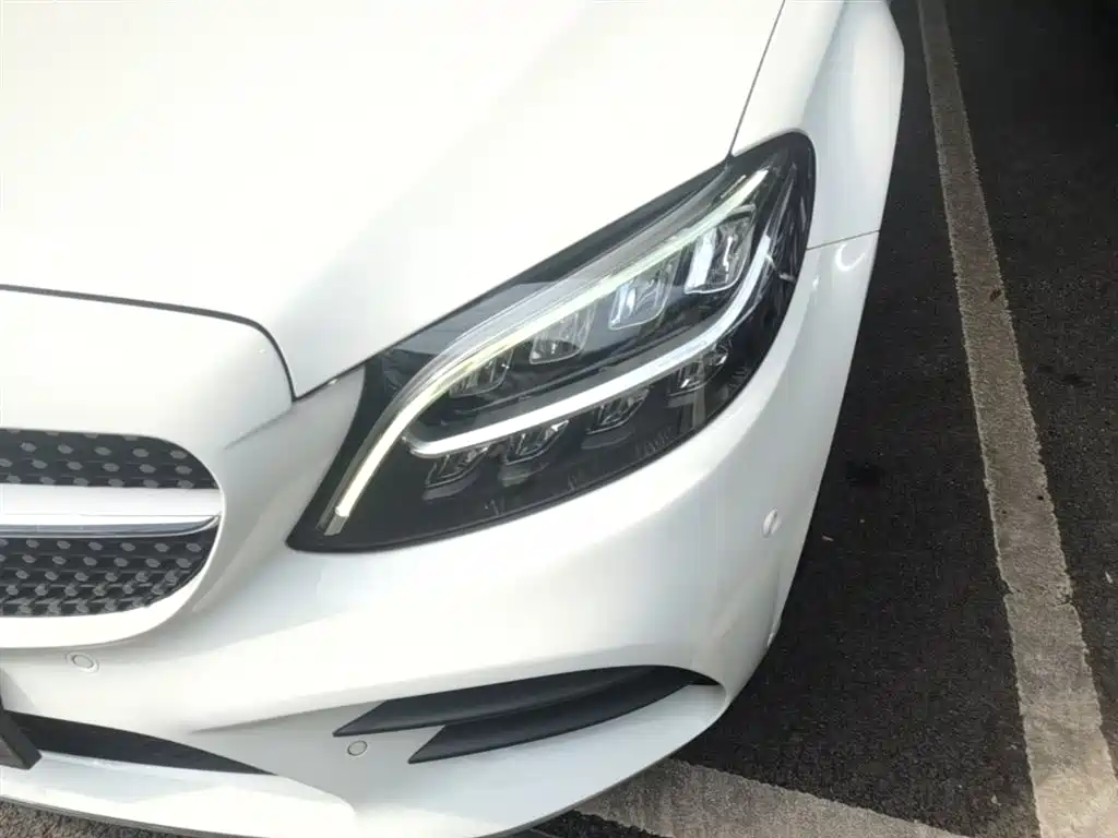 Mercedes-Benz C-Class 2019 C 260 L Sport фото 24