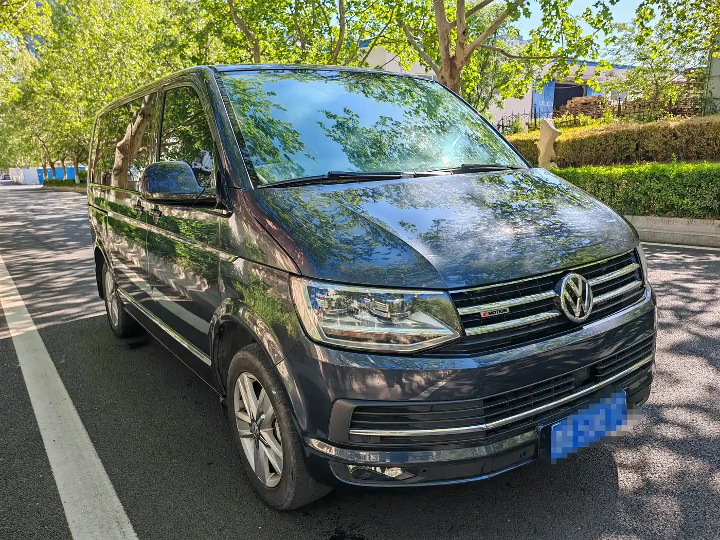 Volkswagen Multivan 2016 2.0TSI 4WD Prestige 7-Seater фото 3