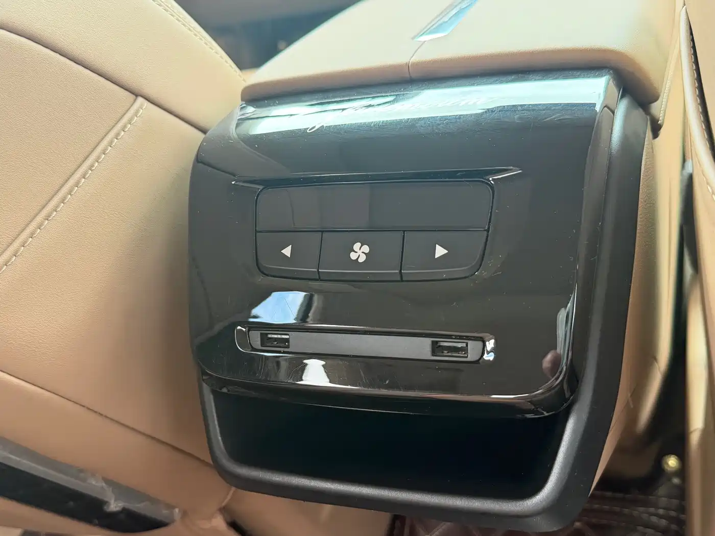 Wuling Motors Wuling Victory 2023 2023 2.0L DHT Luxury Edition