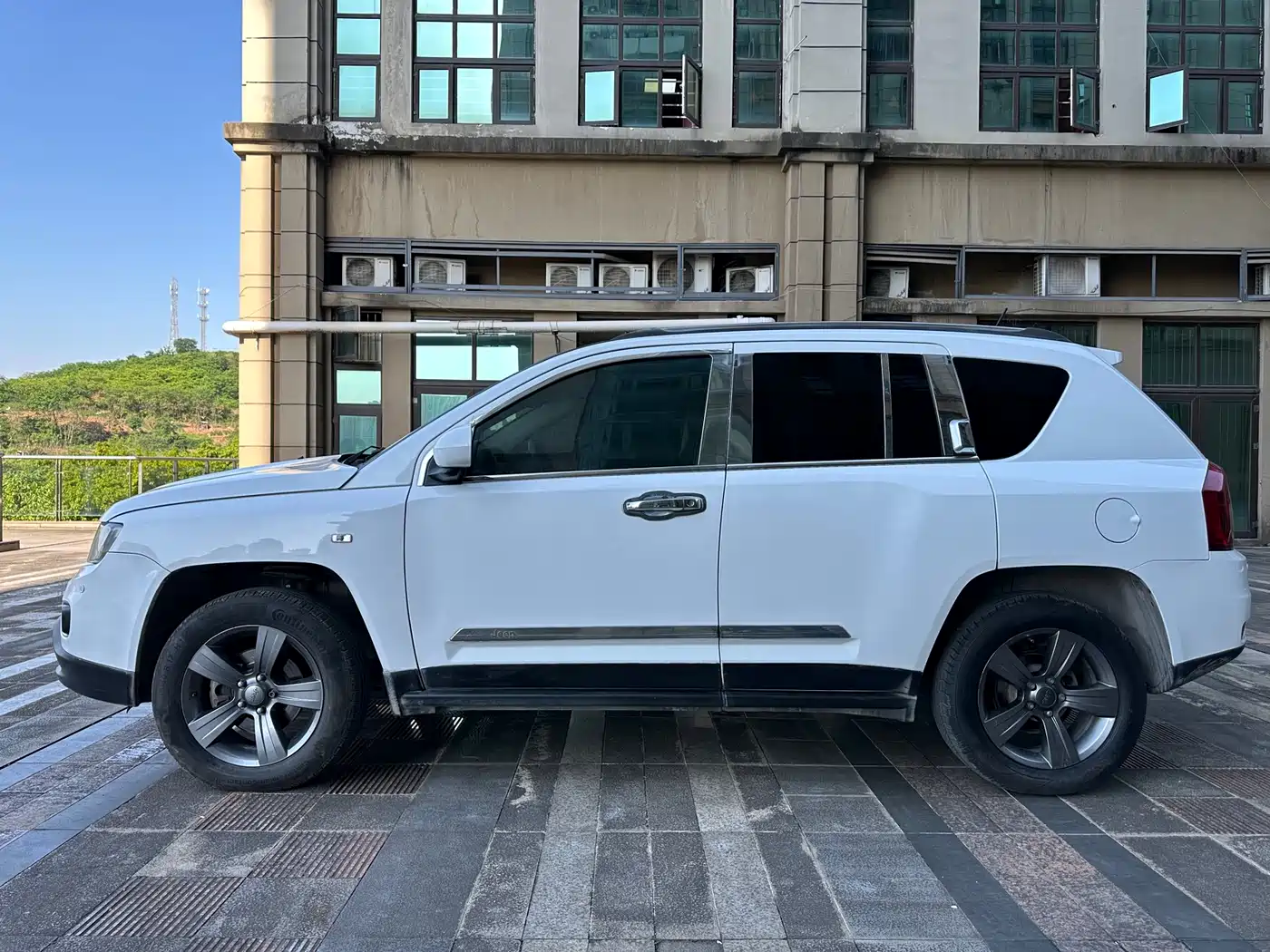 Jeep Compass (Import) 2015 2014 Facelift 2.4L 4WD Luxury Edition