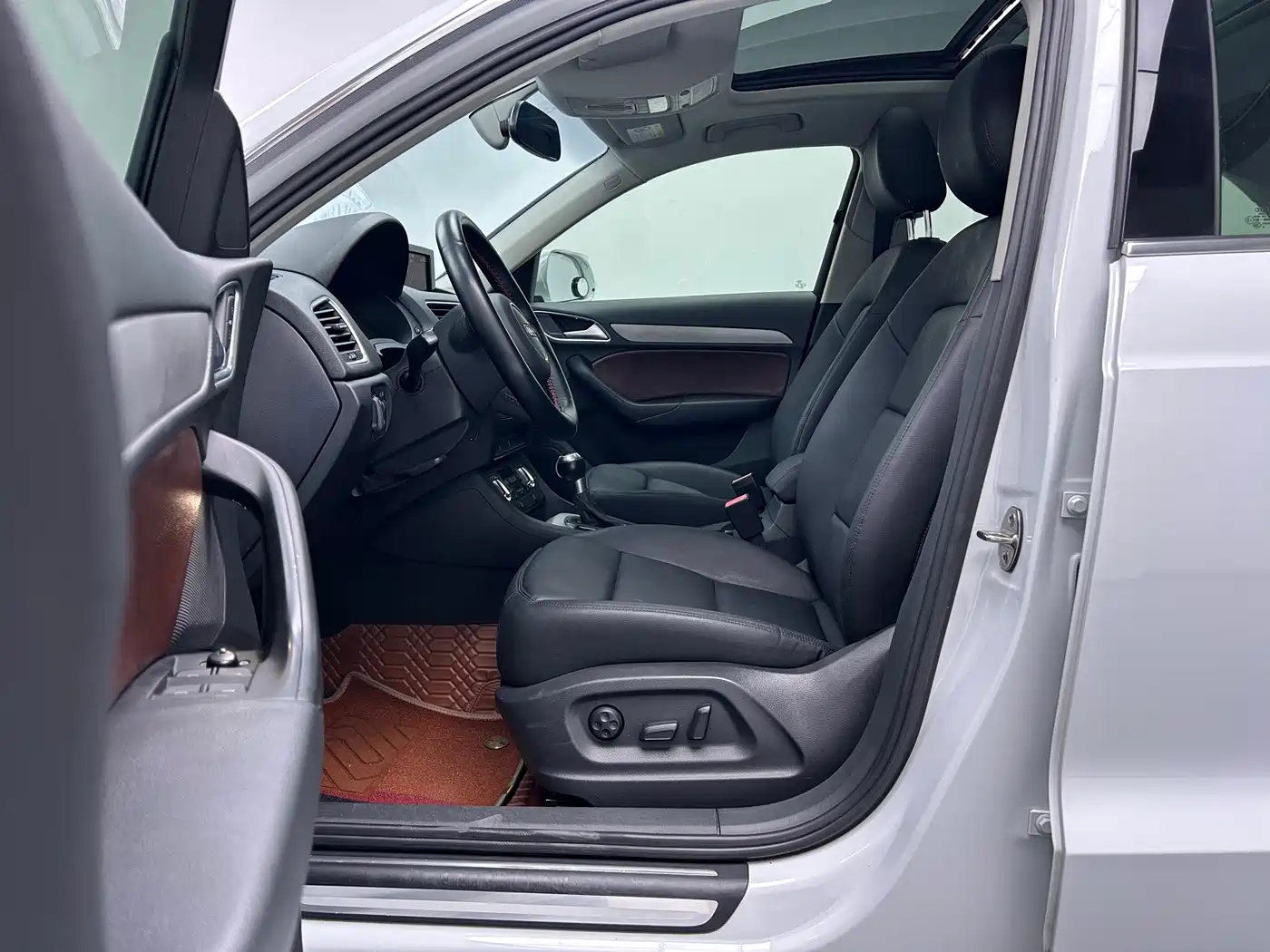 Audi Q3 2015 30 TFSI Progressive фото 4
