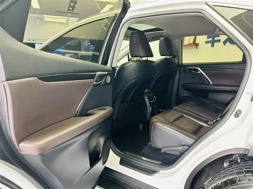 Lexus RX 2016 300 2WD Comfort Edition China V фото 23