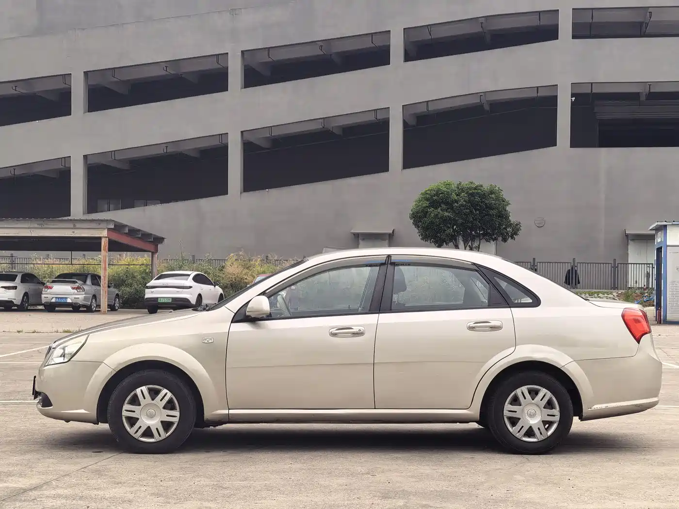 Buick Excelle 2013 1.5L Automatic Classic фото 3