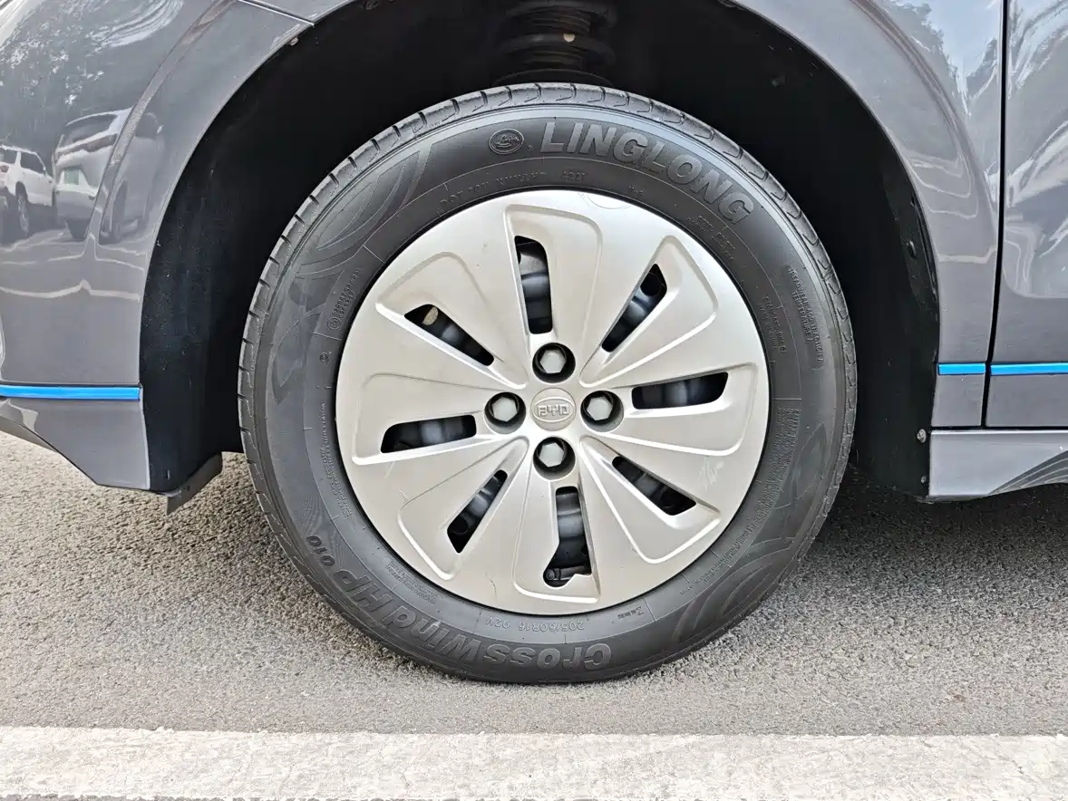 BYD e2 2022 2021 Comfort Model