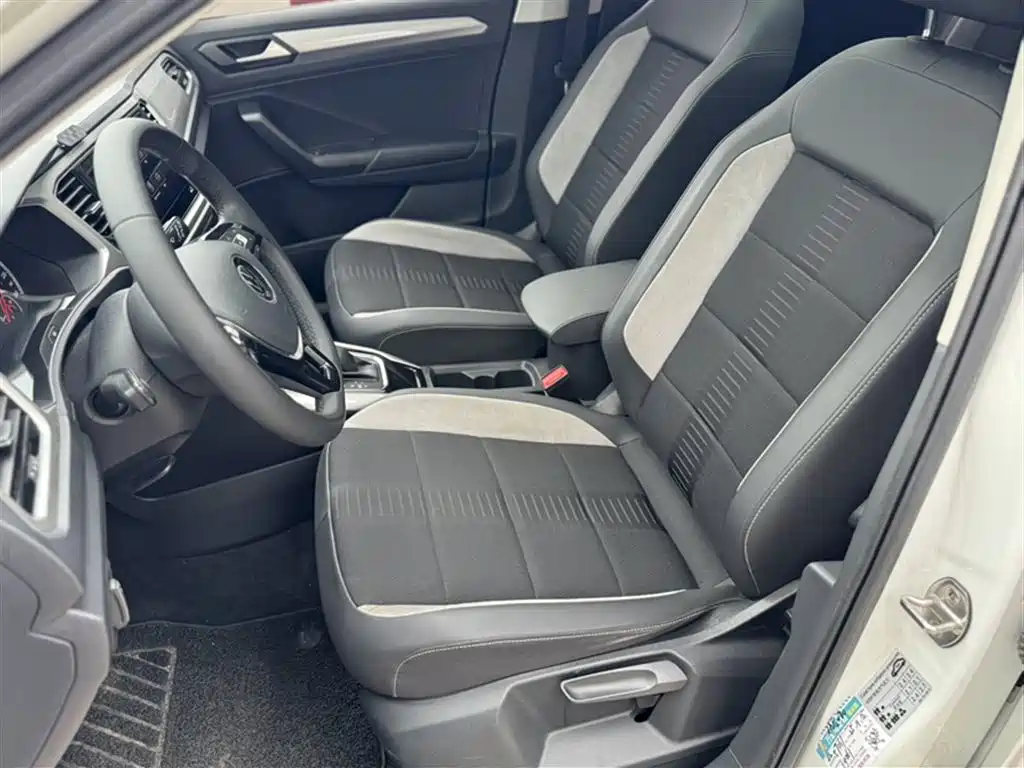 Volkswagen T-ROC 2021 Facelift 280TSI DSG 2WD Elite Smart Connect Edition фото 8