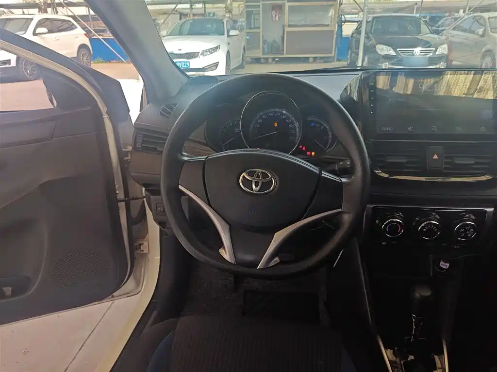 Toyota YARiS L Zhi Xuan 2016 Facelift 1.5G CVT Dynamic Edition фото 11