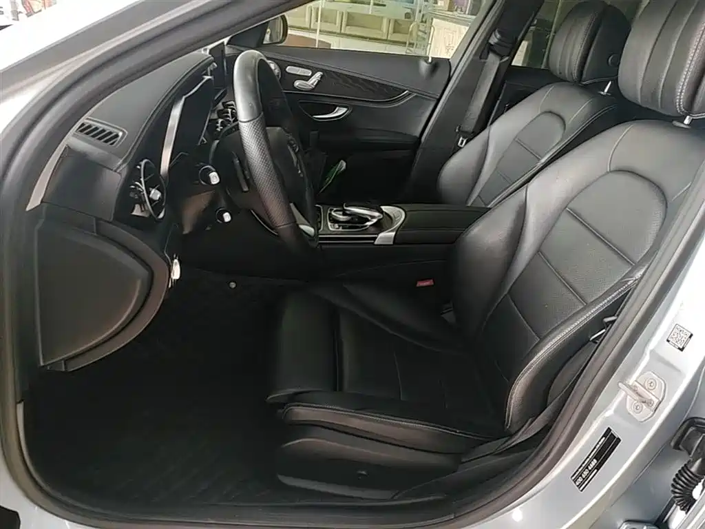 Mercedes-Benz C-Class 2015 Facelift C 200 L Sport фото 15