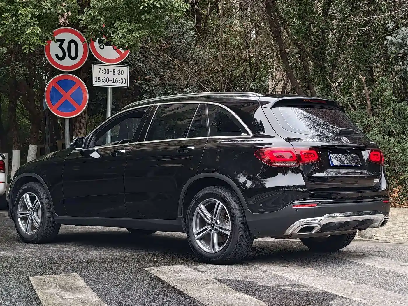 Mercedes-Benz GLC 2021 GLC 260 L 4MATIC Sporty фото 3