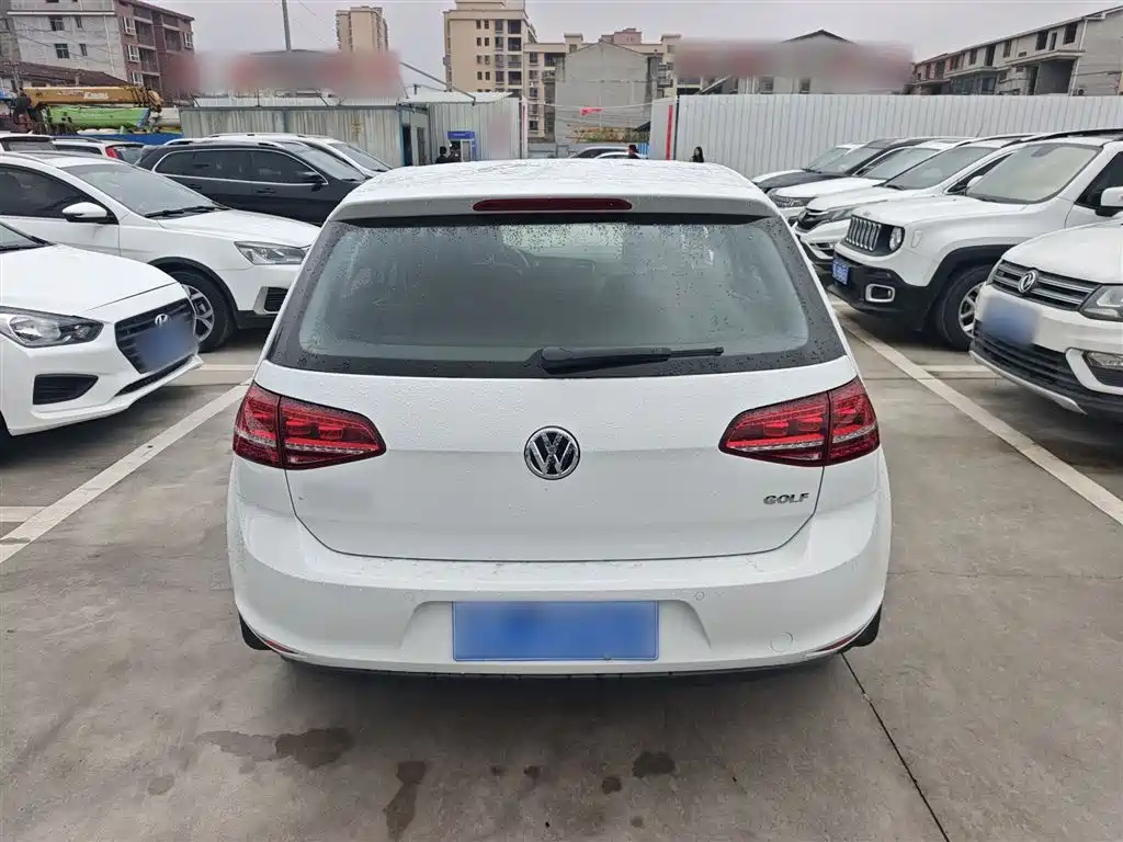 Volkswagen Golf 2016 1.6L Automatic Comfort фото 6