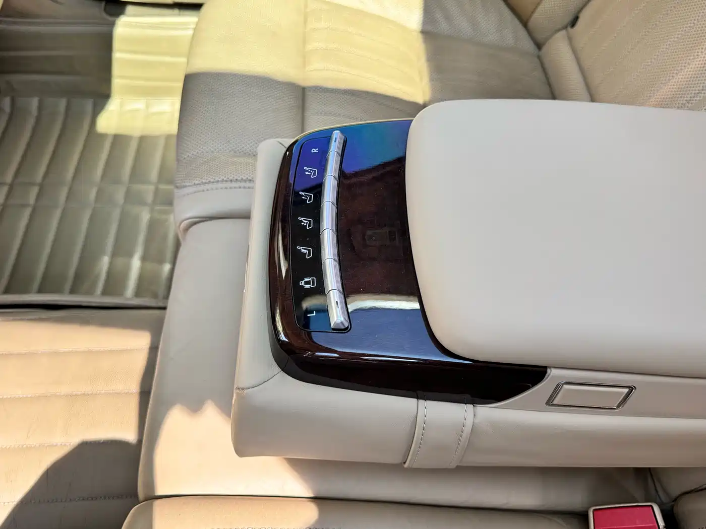 Mercedes-Benz S-Class 2010 S 600 L фото 14