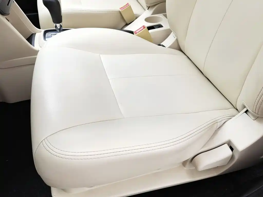 Chery Fengyun 2 2015 2013 Hatchback 1.5L AMT Sharp Edition