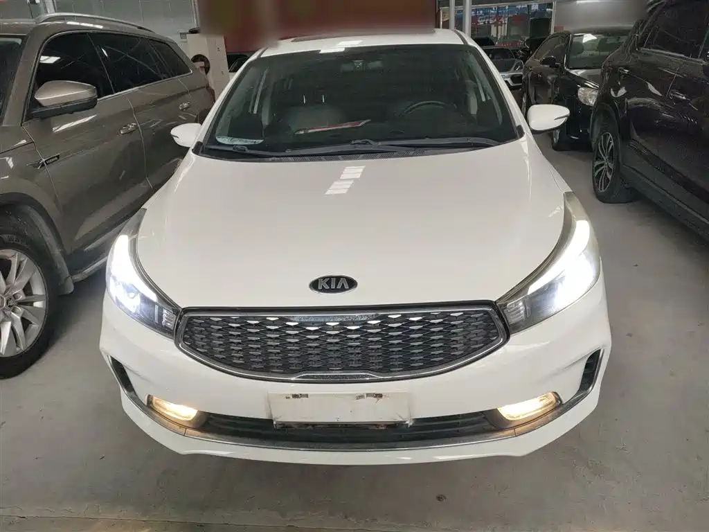Kia K3 2017 1.6L Automatic 15th Anniversary Special GLS фото 3