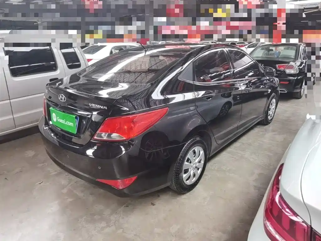 Hyundai Verna 2014 1.4L Manual Smart GLS фото 7