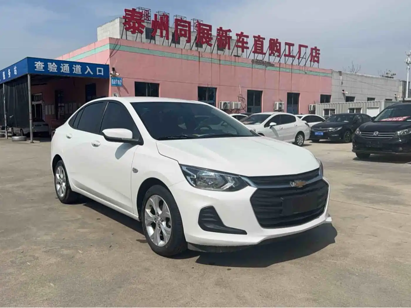 Chevrolet Cavalier 2020 325T Automatic Joy Edition фото 2