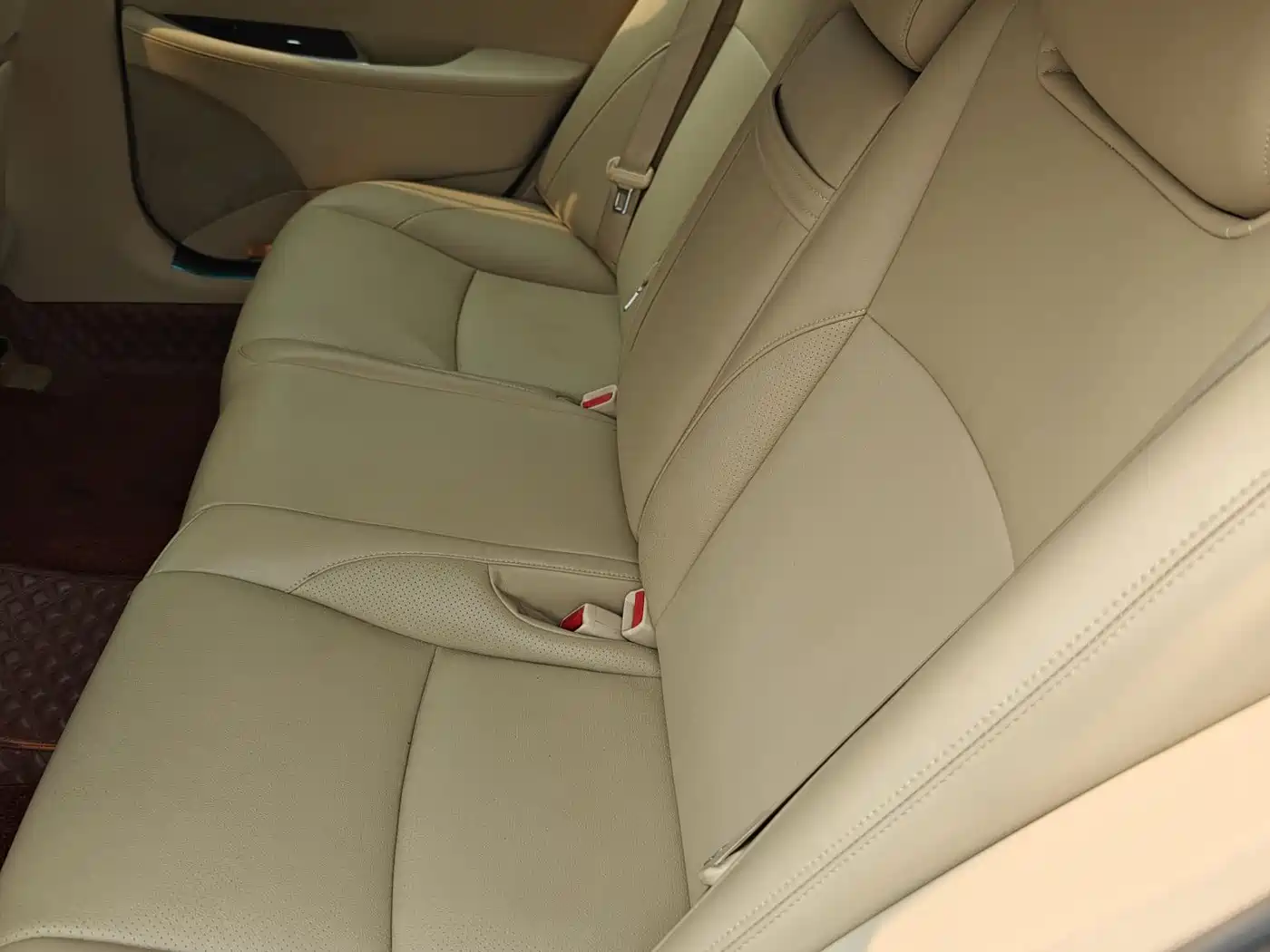 Lexus ES 2010 240 Elegance Edition фото 9