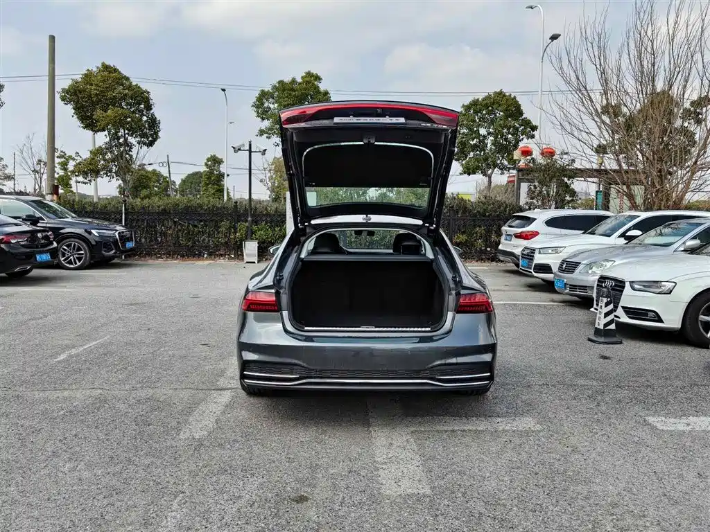 Audi A7 2024 45 TFSI Premium Selection фото 6