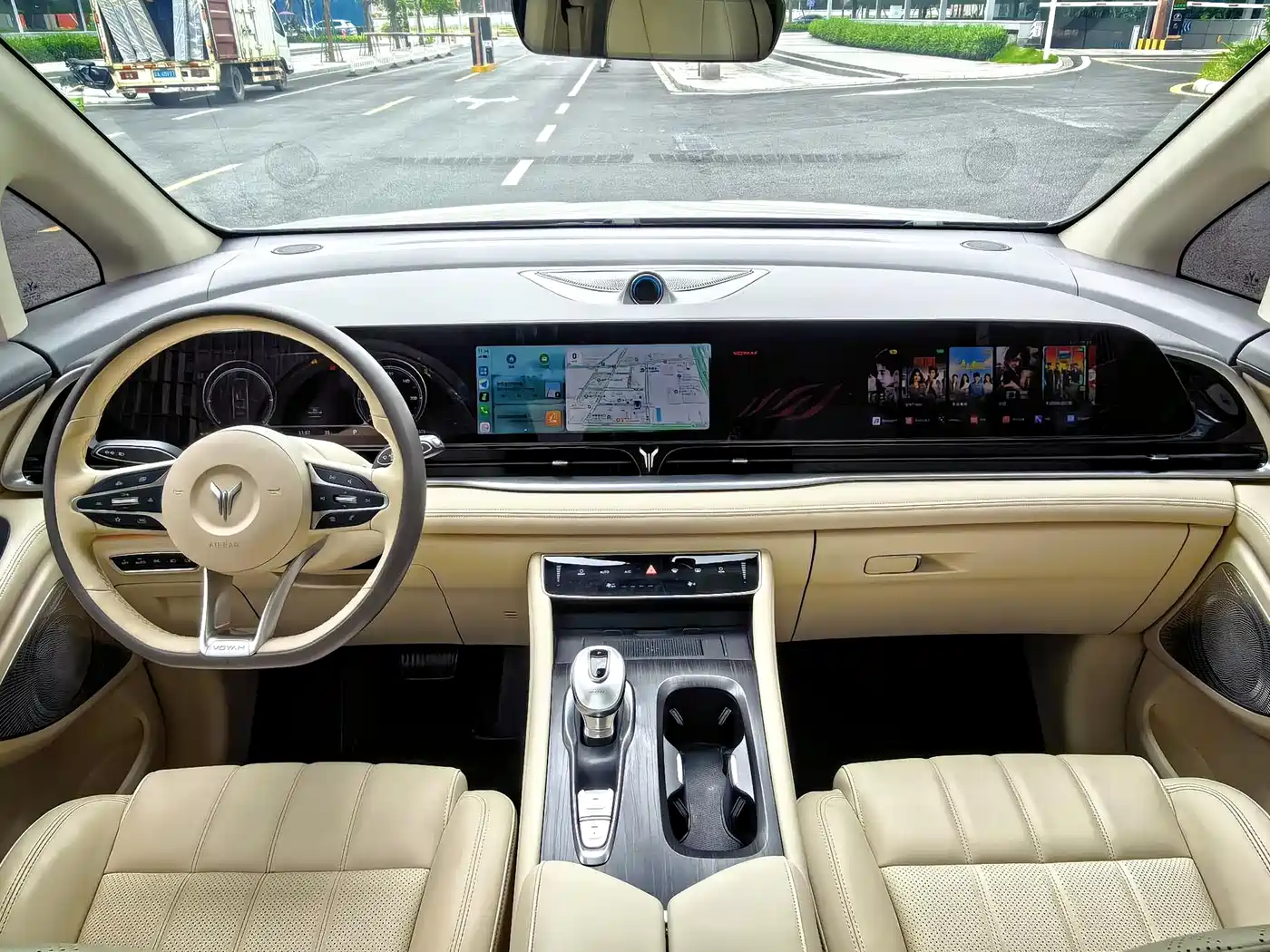 Voyah Auto Voyah Dreamer 2024 PHEV Extended Range Premium Edition фото 27