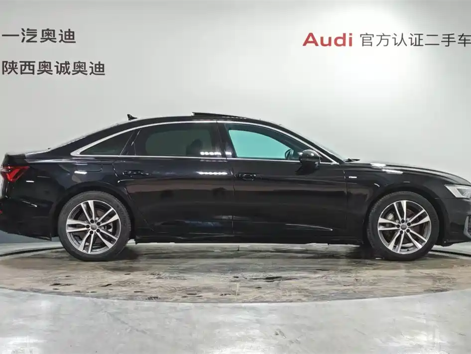 Audi A6L 2021 45 TFSI Exclusive Sport фото 3
