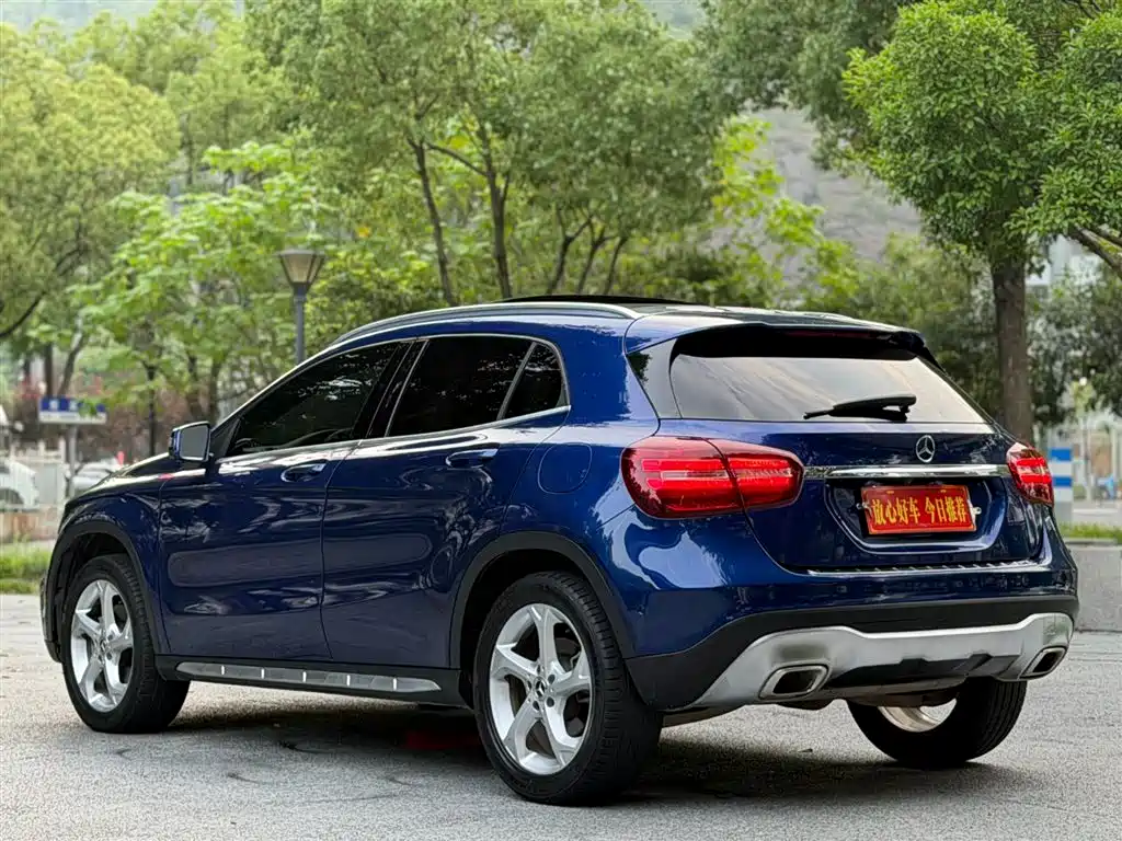 Mercedes-Benz GLA 2018 GLA 200 Fashion фото 4