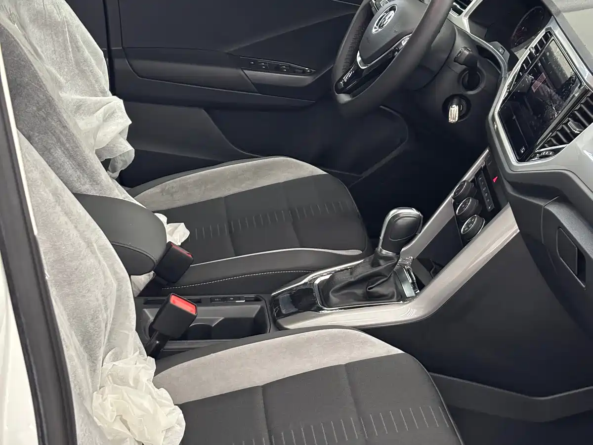 Volkswagen T-ROC 2021 Facelift 280TSI DSG 2WD Elite Smart Connect Edition фото 8