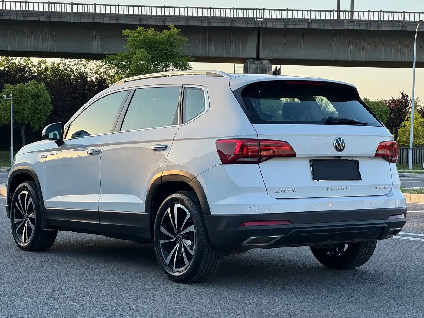 Volkswagen Tharu 2021 Model 280TSI 2WD Luxury Edition фото 7
